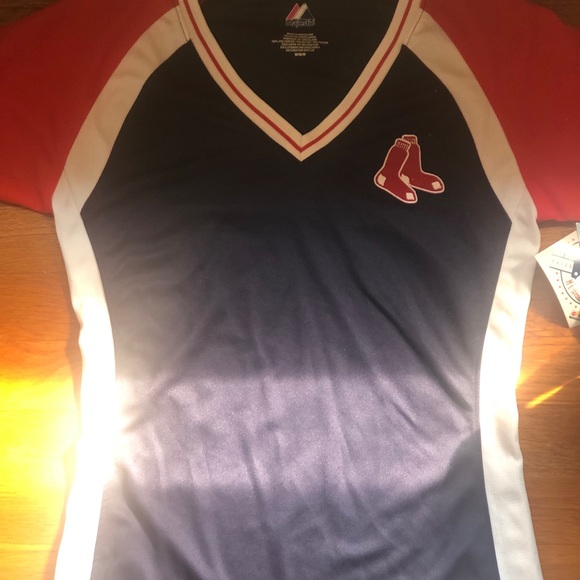 NEW Boston Red Sox T-shirt - Picture 3 of 5